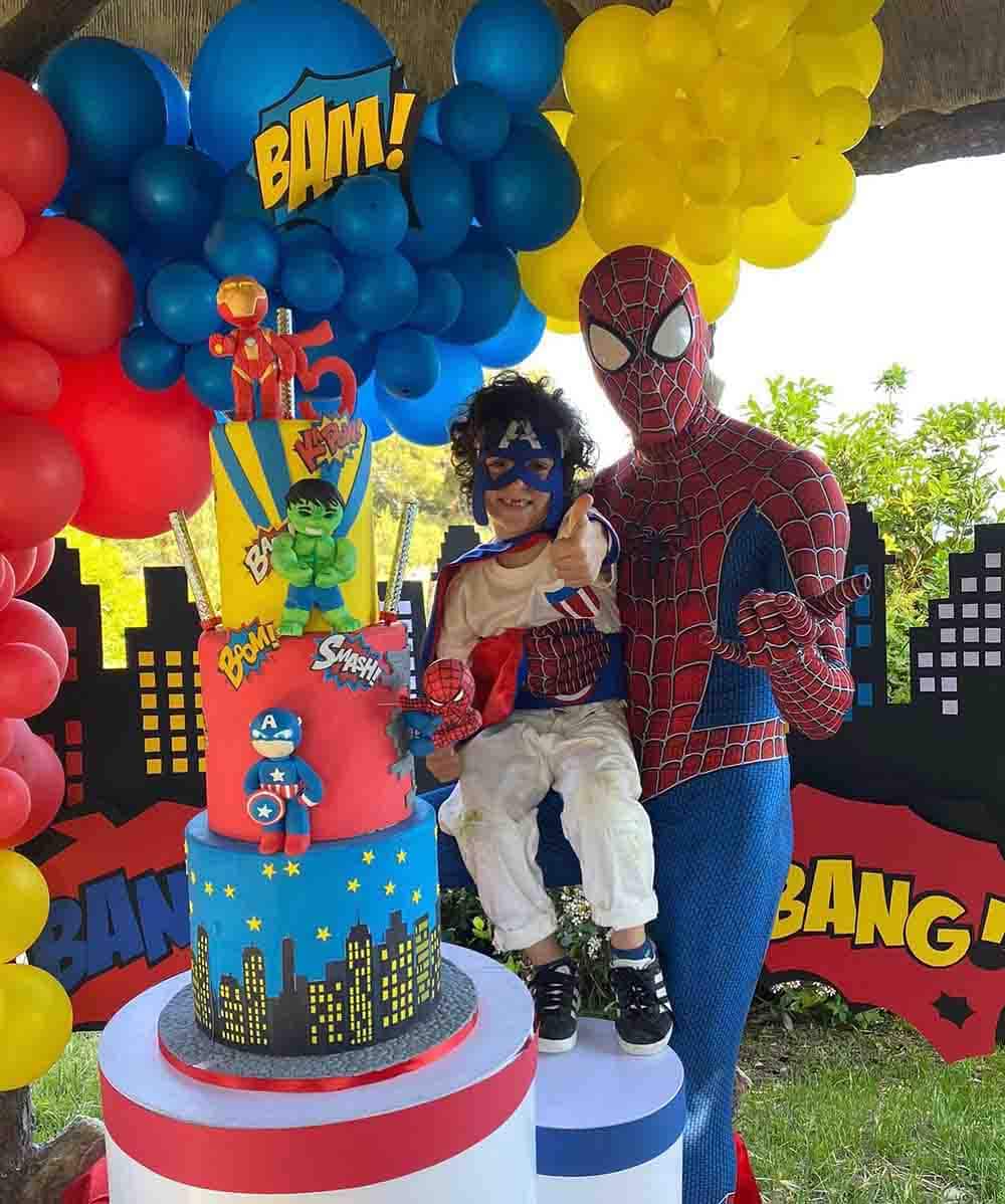 Festa di compleanno di Spiderman al parco  Festa di compleanno supereroe,  Compleanno al parco, Festa